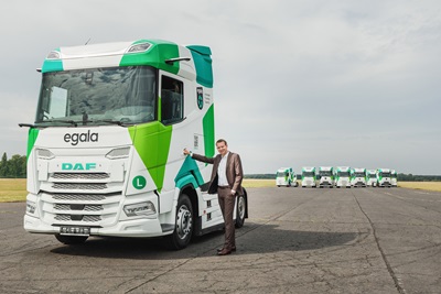 DAF-podjal-wyzwanie-50-ciagnikow-dla-firmy-Egala-wyprodukowanych-w-weekend-2